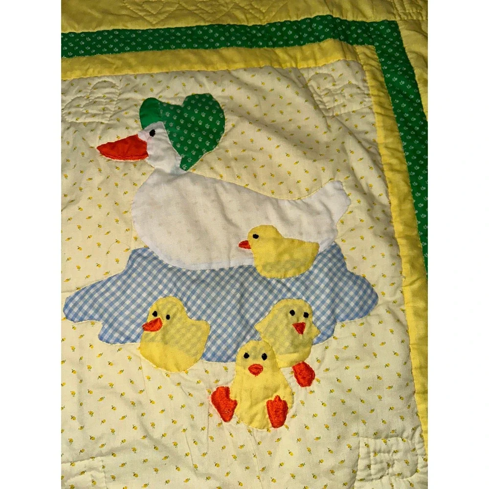 Vintage Baby Blanket‎ - Mama Duck and Ducklings Hand Quilted